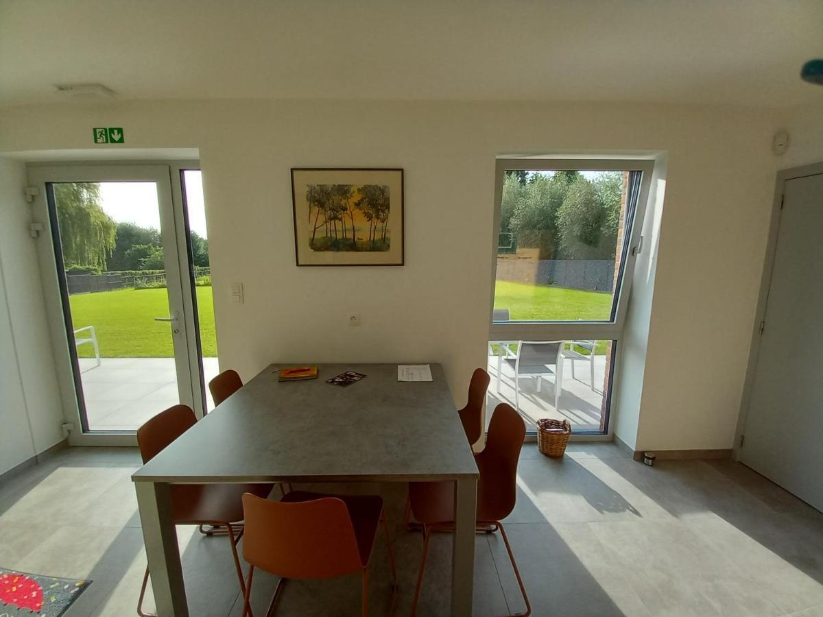Les Jardins Du Gauquier Hotel Frasnes-lez-Buissenal ภายนอก รูปภาพ